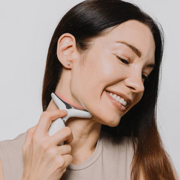 Kaip natūraliai pakelti veido kontūrus